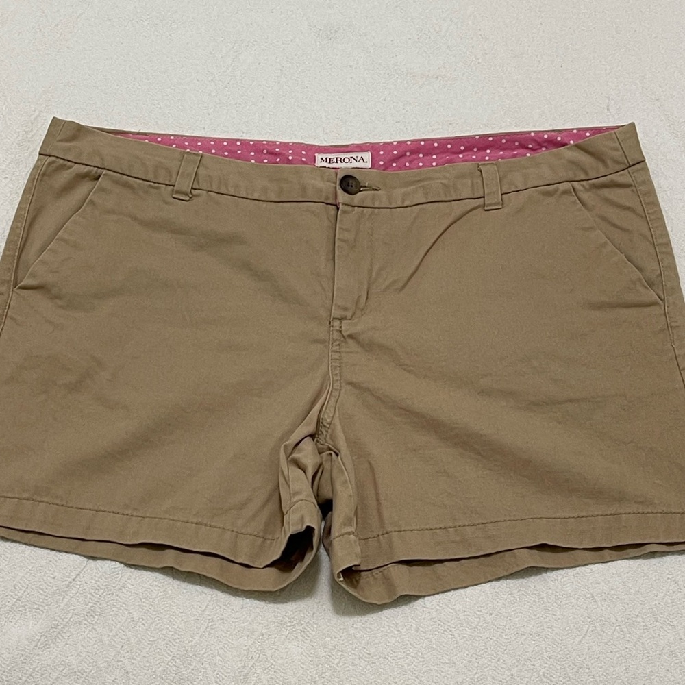Merona khaki shorts size 16